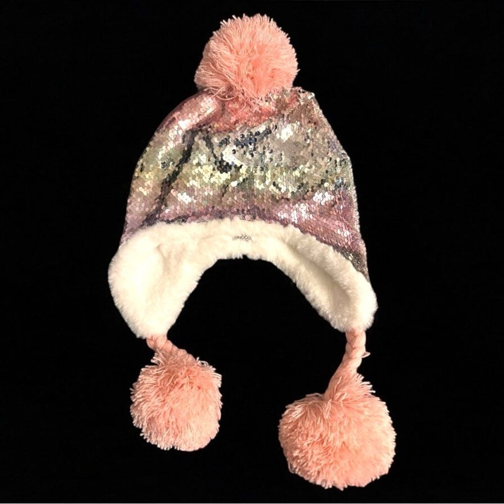 Pink Super Sequins pompom hat, for girls.
pink and white with rainbow se…